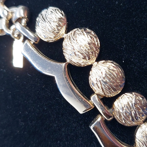 MONET Vintage MCM Goldtone Chunky Statement Link Textured Balls Choker Necklace - Picture 9 of 15